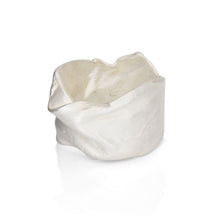 Load image into Gallery viewer, Zipei Summer Huang - Crease