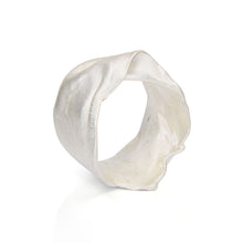 Load image into Gallery viewer, Zipei Summer Huang - Crease