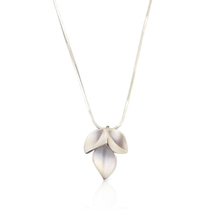 Nicola Bannerman - 3 Leaf Neckpiece